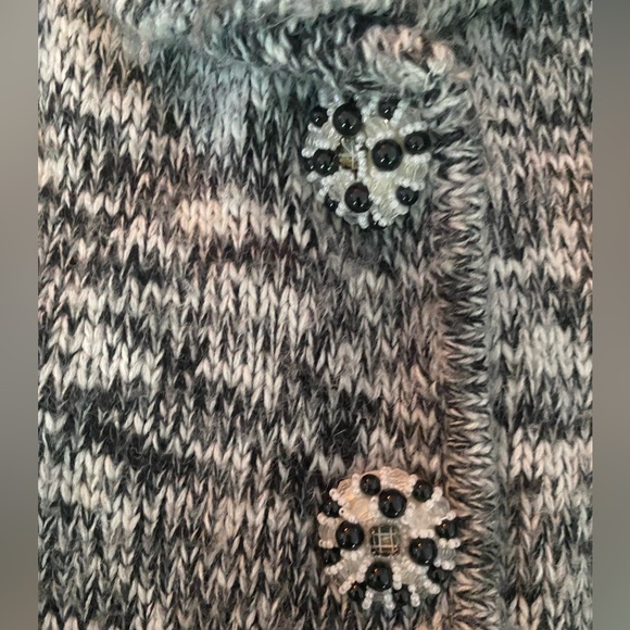 BCBG Black and White Belted Knitted Vest Size Small. - Picture 2 of 3